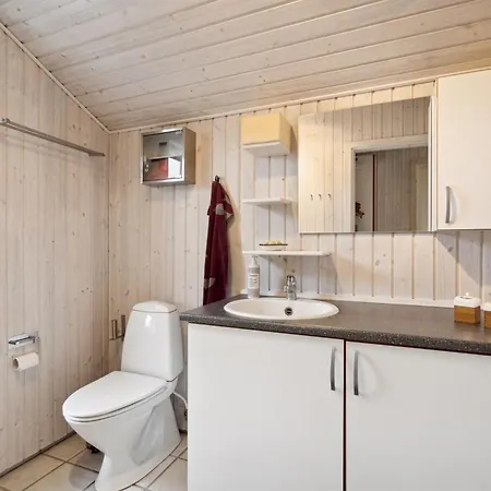 Hereth - 100m From The Sea By Interhome Tatil Evi