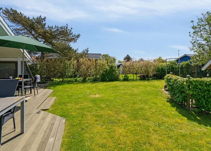 Hereth - 100m From The Sea By Interhome